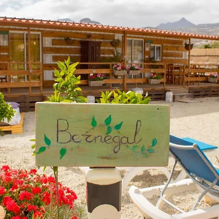 Apartment Bernegal Moneyba, Hot Tub, Piscina Y Jardin Buzanada