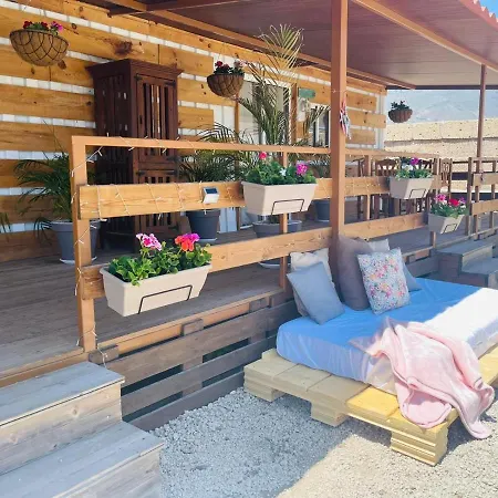 Apartment Bernegal Moneyba, Hot Tub, Piscina Y Jardin Buzanada