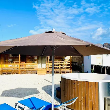 Bernegal Moneyba, Hot Tub, Piscina Y Jardin Apartment