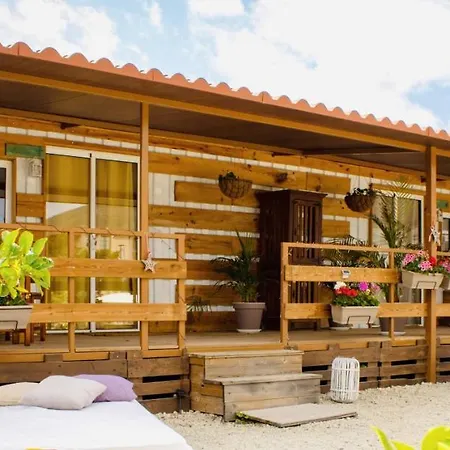 Bernegal Moneyba, Hot Tub, Piscina Y Jardin Apartment Buzanada