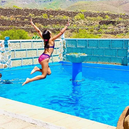 Bernegal Moneyba, Hot Tub, Piscina Y Jardin Apartamento *
